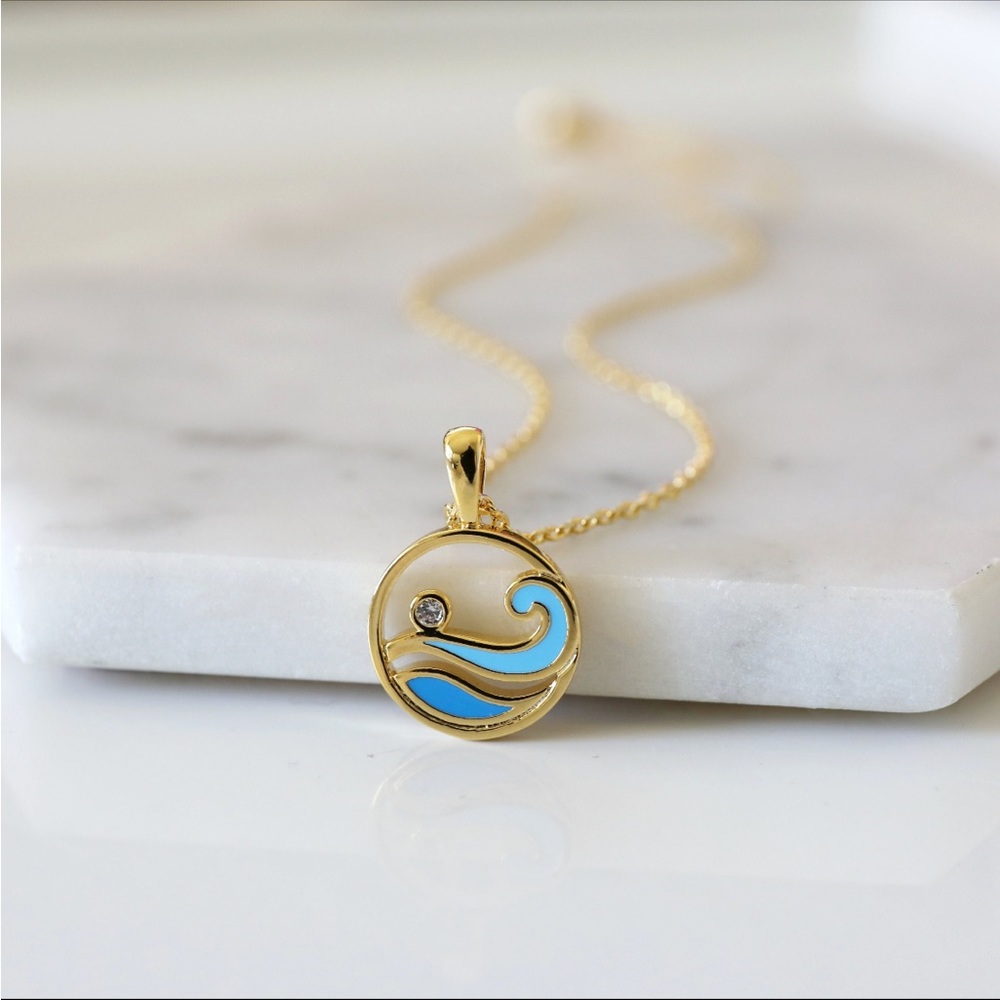 Wave and sun circle pendant necklace - Picture 6 of 8